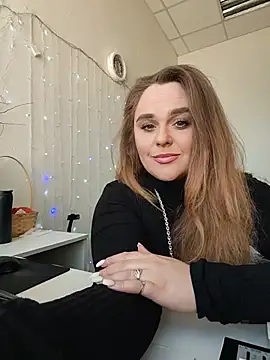 Juicy PeachLux online show from 22, 5, 2026