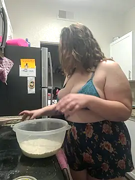 Bigmouthbitch online show from 17, 11, 2025