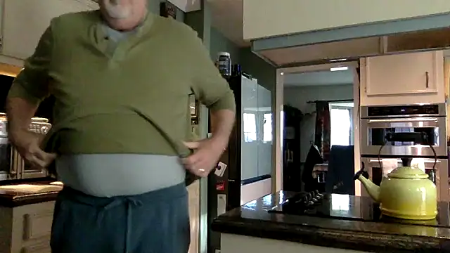 superbearboss online show from 20, 12, 2025