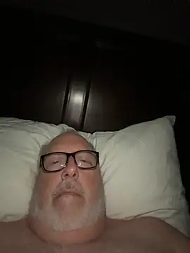 superbearboss online show from 18, 11, 2025