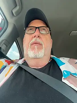 Snapshot of superbearboss chatting on 20, 7, 2026 superbearboss online show from 20, 7, 2026