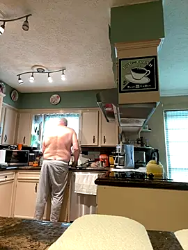 superbearboss online show from 17, 11, 2025