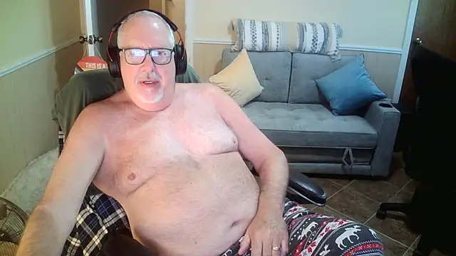 superbearboss online show from 2, 4, 2026