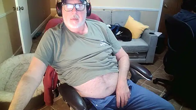 superbearboss online show from 17, 12, 2025