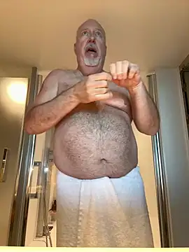 superbearboss online show from 2, 2, 2026