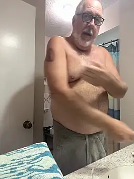 superbearboss online show from 28, 11, 2025