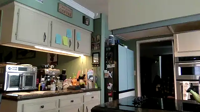 superbearboss online show from 18, 12, 2025