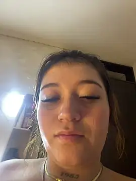 Snapshot of Karina_Leon chatting on 2, 7, 2026 Karina Leon online show from 2, 7, 2026