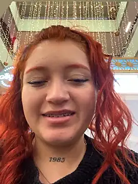 Karina Leon online show from 22, 12, 2025