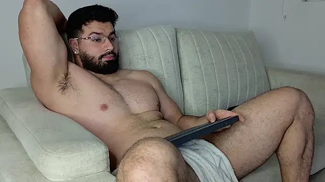 Roman Lux online show from 3, 2, 2026