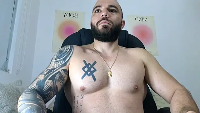 Snapshot of Isaac_Carter chatting on 12, 1, 2026 Isaac Carter online show from 12, 1, 2026