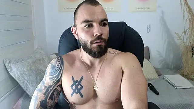 Isaac Carter online show from 1, 12, 2025