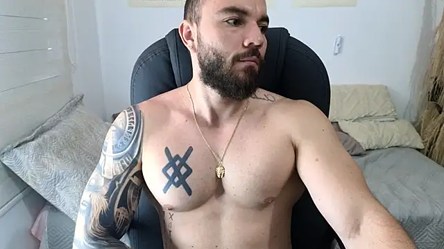 Snapshot of Isaac_Carter chatting on 5, 12, 2025 Isaac Carter online show from 5, 12, 2025