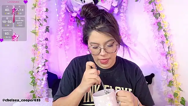 chelsea  coo online show from 8, 9, 2025