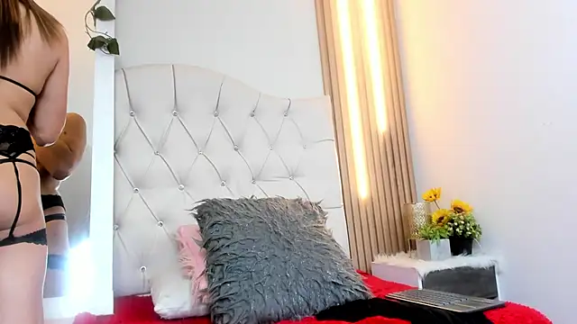 Alexa Bravva online show from 19, 9, 2025