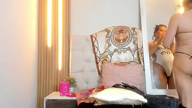 Alexa Bravva online show from 19, 3, 2026