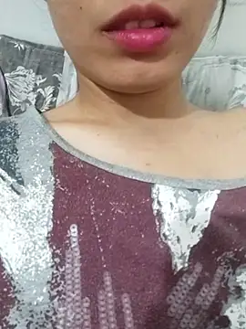 saraaxx1 online show from 8, 5, 2026