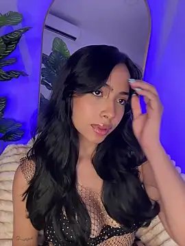  Emily Thompson  online show from 20, 12, 2025