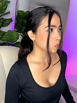  Emily Thompson  online show from 16, 10, 2025