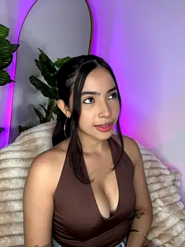  Emily Thompson  online show from 16, 11, 2025