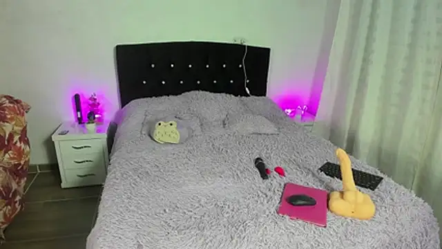 verodaza online show from 4, 3, 2026