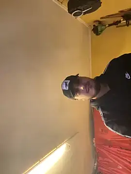 Snapshot of Bello98sud chatting on 2, 12, 2025 Bello98sud online show from 2, 12, 2025