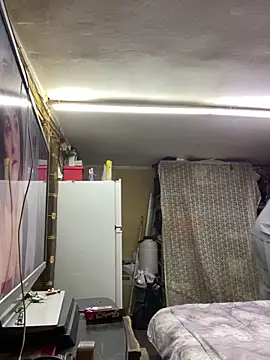 Snapshot of Bello98sud chatting on 4, 12, 2025 Bello98sud online show from 4, 12, 2025