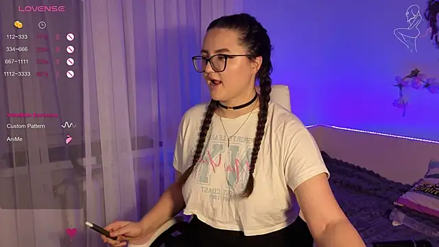 MiraLuccian online show from 21, 9, 2025