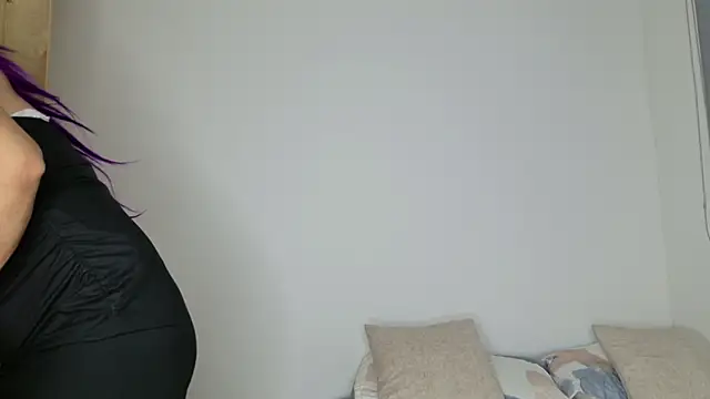 Snapshot of isahilton1 chatting on 11, 2, 2026 isahilton1 online show from 11, 2, 2026