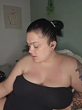 Snapshot of Saucy-Serenity chatting on 26, 6, 2026 Saucy-Serenity online show from 26, 6, 2026