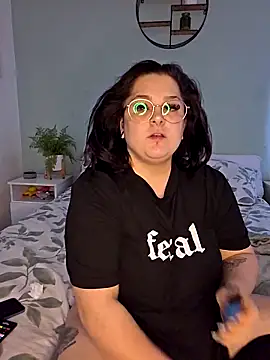 Saucy-Serenity online show from 4, 10, 2025