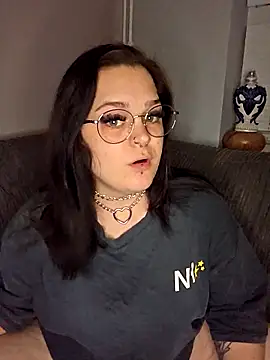 Saucy-Serenity online show from 16, 10, 2025