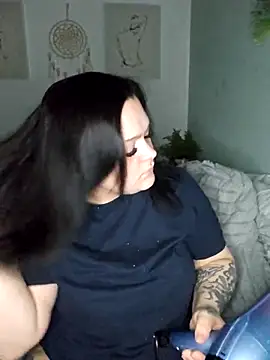Saucy-Serenity online show from 28, 4, 2026