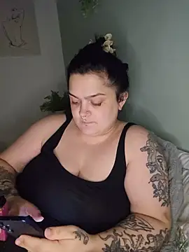 Snapshot of Saucy-Serenity chatting on 20, 6, 2026 Saucy-Serenity online show from 20, 6, 2026