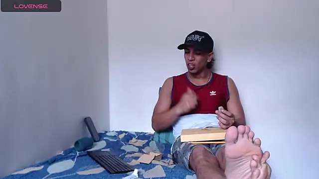 Monkey uchiha777 online show from 4, 4, 2026