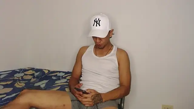 Monkey uchiha777 online show from 23, 11, 2025