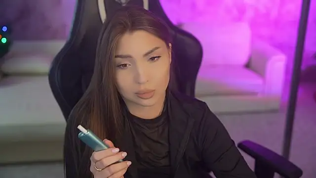 Billie054 online show from 18, 12, 2025