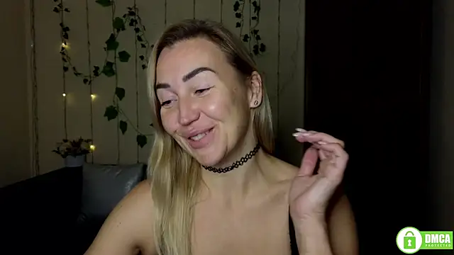 Kiss julli88I online show from 19, 10, 2025