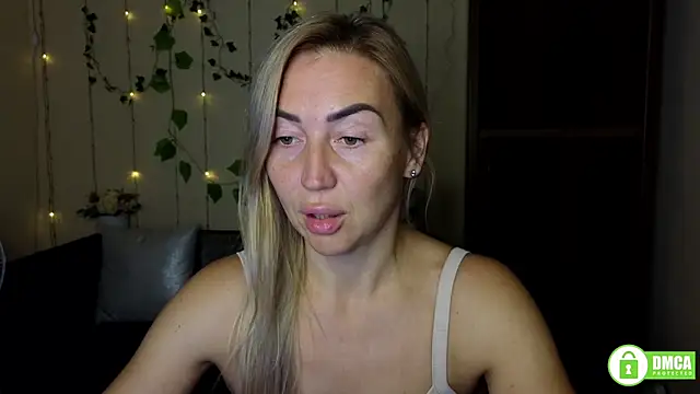 Kiss julli88I online show from 5, 10, 2025