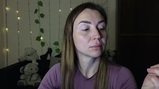 Kiss julli88I online show from 13, 3, 2025