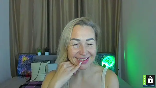 Kiss julli88I online show from 8, 11, 2025