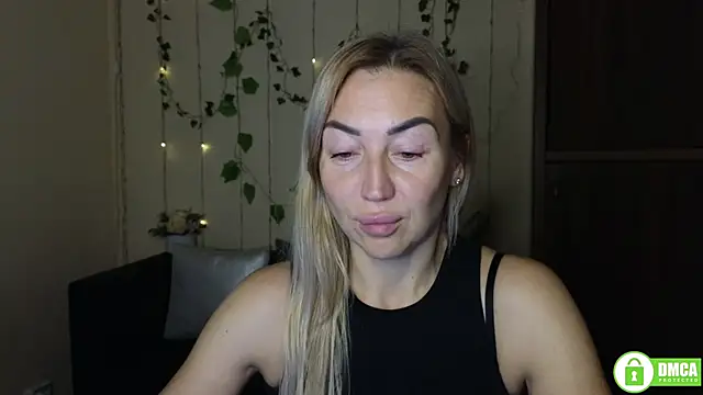 Kiss julli88I online show from 10, 10, 2025