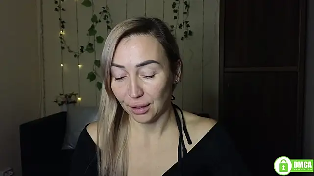 Kiss julli88I online show from 20, 12, 2025