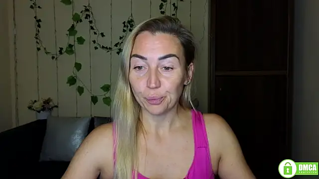 Kiss julli88I online show from 2, 11, 2025