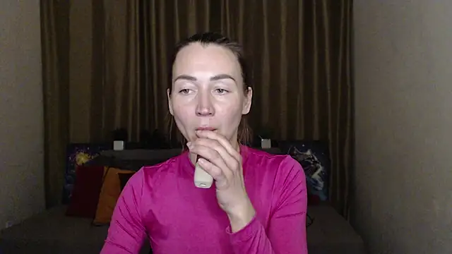 Kiss julli88I online show from 15, 3, 2025