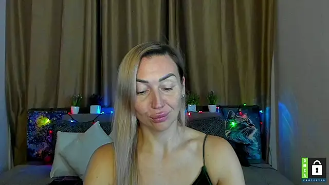 Kiss julli88I online show from 13, 12, 2025