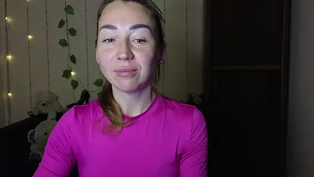 Kiss julli88I online show from 9, 3, 2025