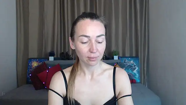 Kiss julli88I online show from 19, 3, 2025