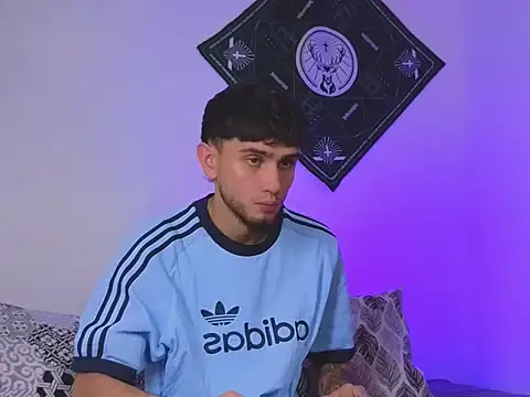 samevansx  online show from 18, 10, 2025