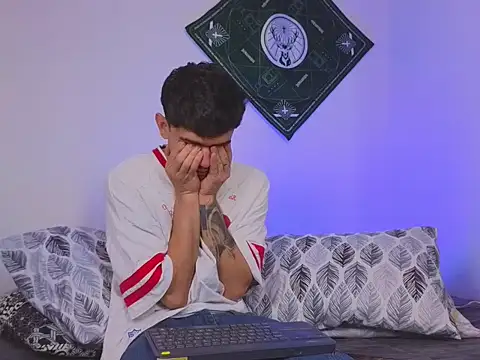 samevansx  online show from 20, 9, 2025